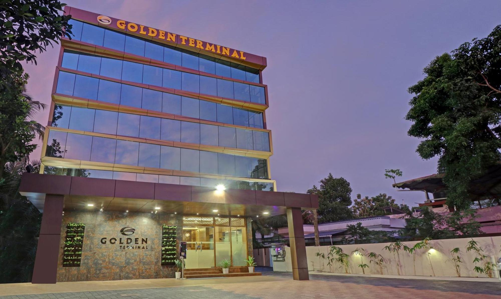 Hotel Treebo Golden Terminal, Kochi Airport Exteriér fotografie