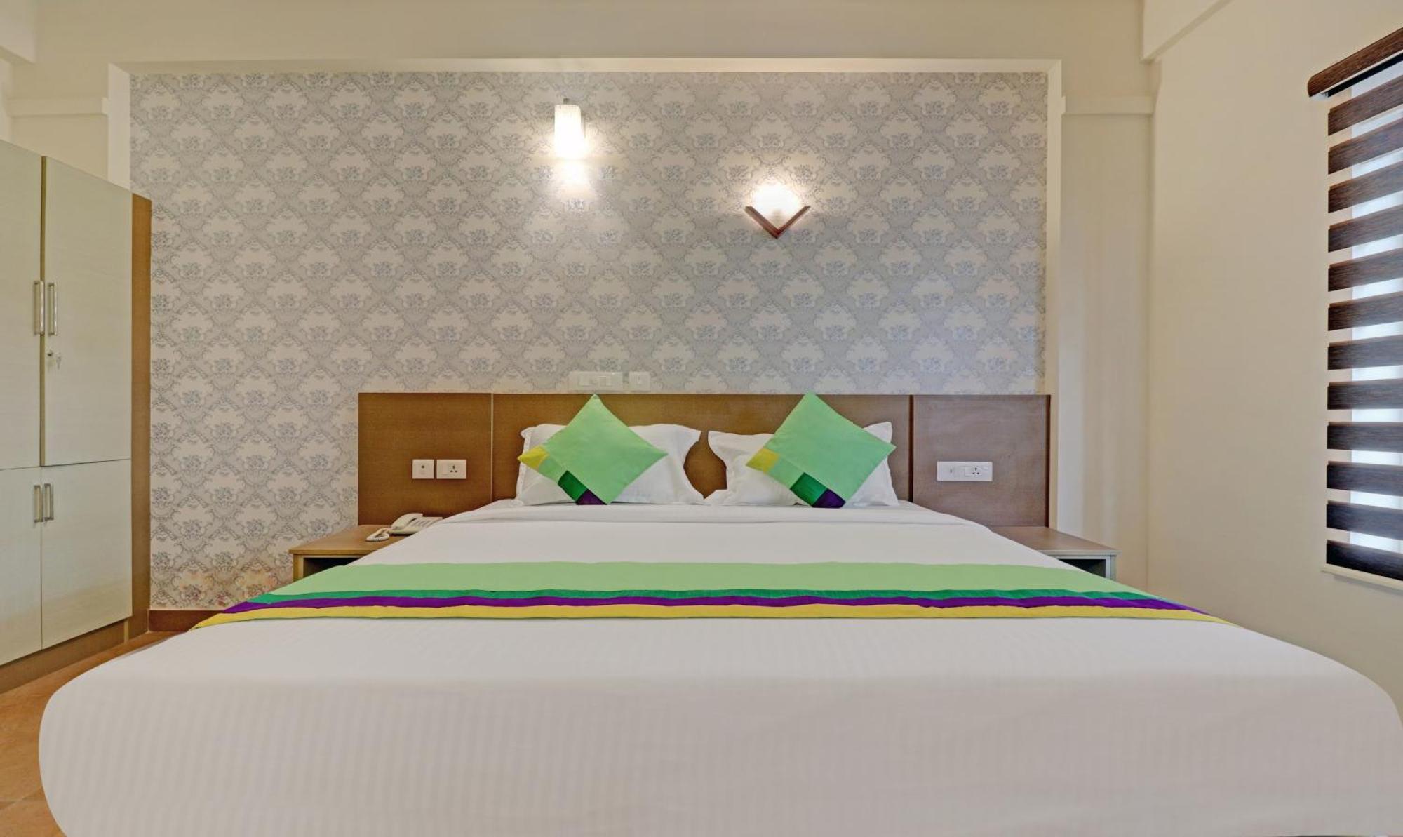 Hotel Treebo Golden Terminal, Kochi Airport Exteriér fotografie